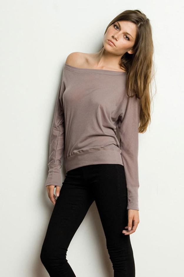 Bella+Canvas BE8850 - FLOWY OFF THE SHOULDER LONG SLEEVE T-SHIRT
